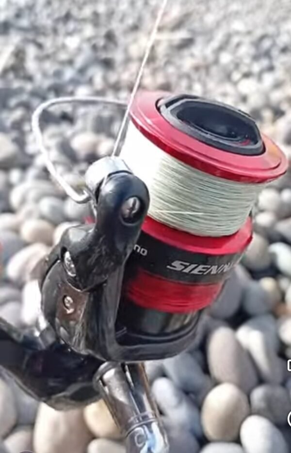 CARRETE SHIMANO SIENNA 4000 ALUMINIUM DRAG 8.5kg Red Black spinning - Imagen 6